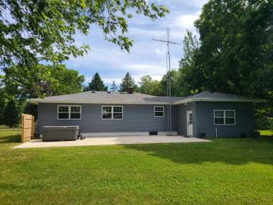 Main picture of 3915 Meadowbrook Rd