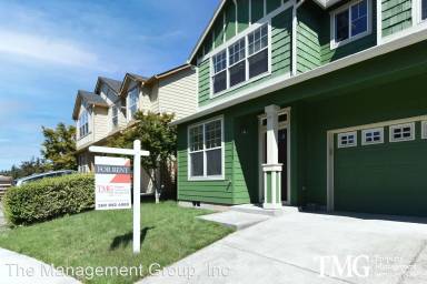 Main picture of 3510 NE 43rd St