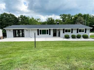 Main picture of 180 Lacy Dr