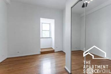 Main picture of 1759 W Superior St