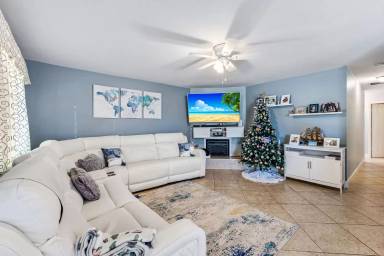 Main picture of 713 99th Ave N