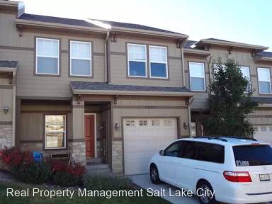 Main picture of 2001 E Stoneleigh Dr