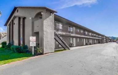 Main picture of 9109 Kenwood Dr