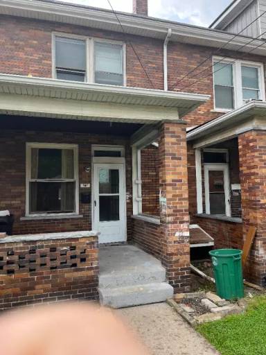 Main picture of 1615 Lenz Ave