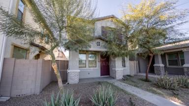 Main picture of 5722 W Raymond St