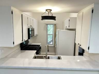 Main picture of 7150 Carlson Cir
