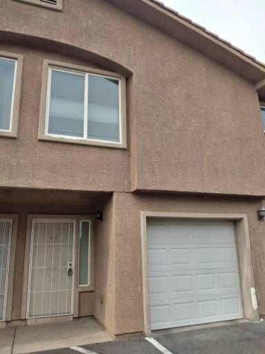 Main picture of 452 Hunter Dr