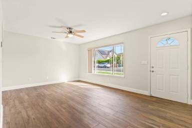 Main picture of 29189 Lassen St