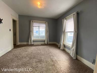 Main picture of 309 N Hawthorne Ave