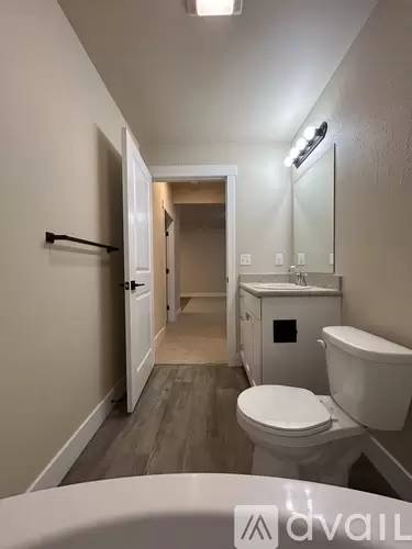 Main picture of Grant Creek Village Apartments