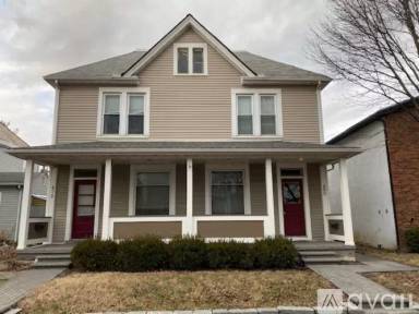 Main picture of 462 Forest St