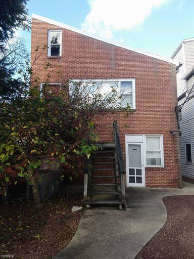 Main picture of 84 Sassafras Aly