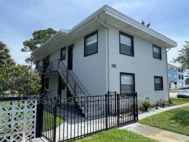 Main picture of 201 9th St N
