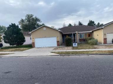 Main picture of 12288 E Kansas Pl