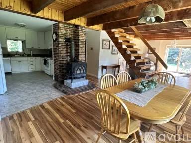 Main picture of 82 Twitchell Rd