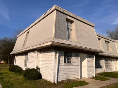 Main picture of 104 Tara Dr