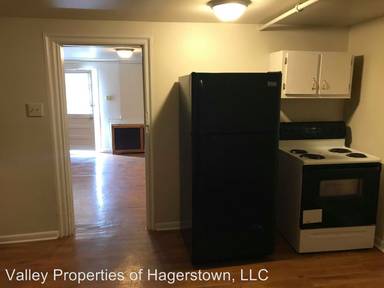Main picture of 921 Washington Ave
