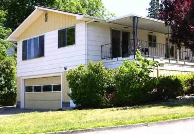 Main picture of 390 Morton St
