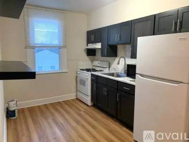 Main picture of 141 Howard Ave