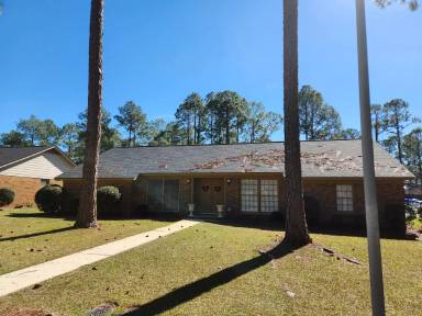 Main picture of 2806 Falcon Ln