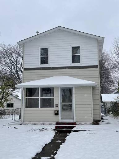 Main picture of 4032 23rd Ave S