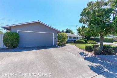 Main picture of 864 Helena Dr
