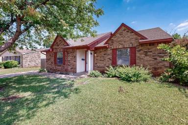 Main picture of 7637 Val Verde Dr