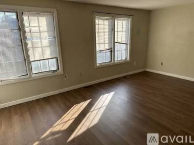 Main picture of 12 Perley Rd