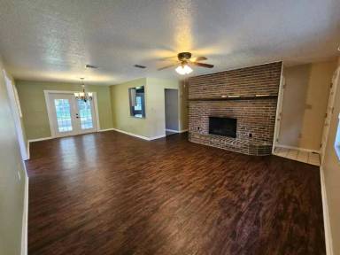 Main picture of 3905 Cooper Rd