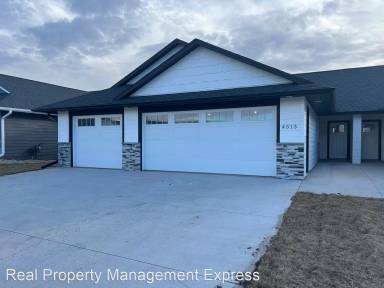 Main picture of 4513 W 35th St N