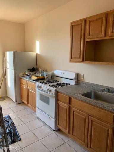Main picture of 1812 Menahan St