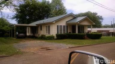 Main picture of 511 N Monroe St