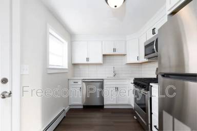 Main picture of 28 Aircraft Rd