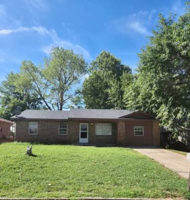Main picture of 1825 W Union Pl