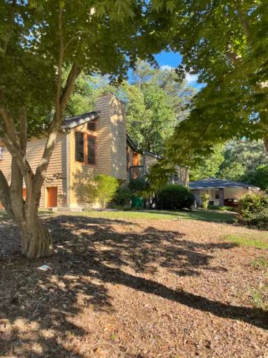 Main picture of 1646 Clairmont Way NE