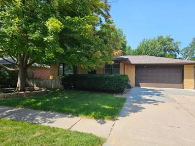 Main picture of 1021 Cottonwood Dr
