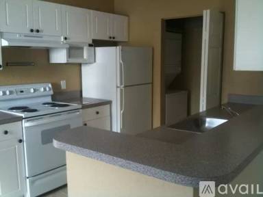 Main picture of Crescent Place at Lake Lotus Condominiums