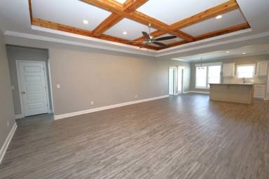 Main picture of 3976 Bettys Pl