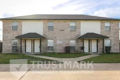 Main picture of 4509 Jeff Scott Dr