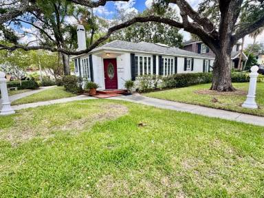 Main picture of 43 Aegean Ave