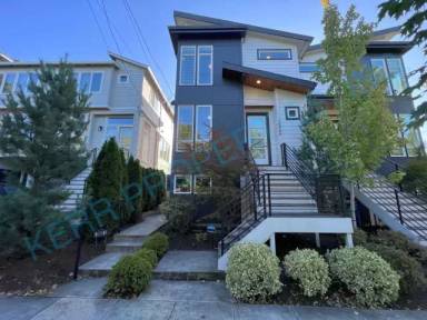 Main picture of 3888 SE 26th Ave
