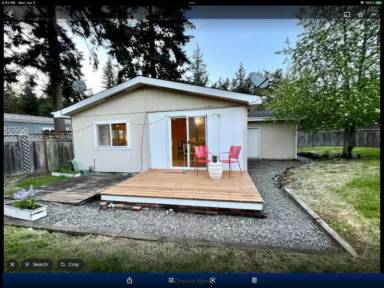 Main picture of 2061 Victoria Ave