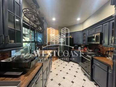 Main picture of 42107 Paseo Rayo del Sol