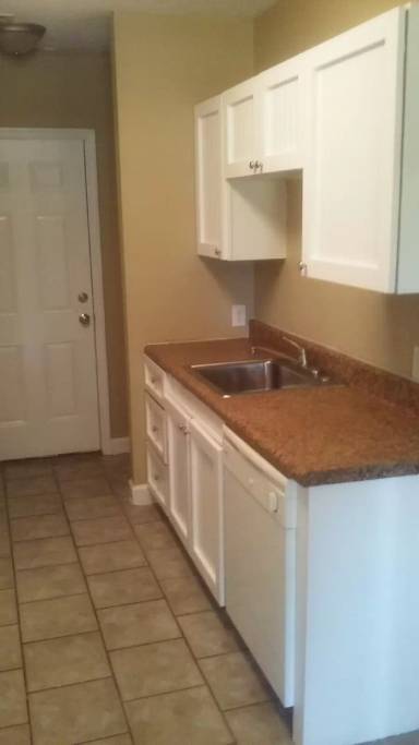 Main picture of 1606 Denim Dr