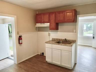 Main picture of 445 Coral Ave