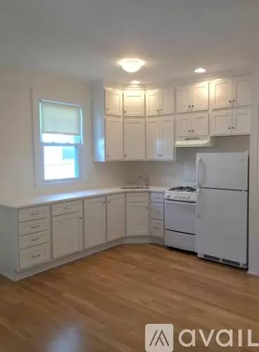 Main picture of 43 S Adelaide Ave