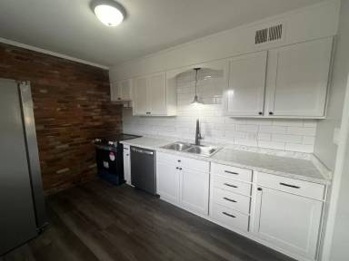 Main picture of 356-C South Cherry Street - C