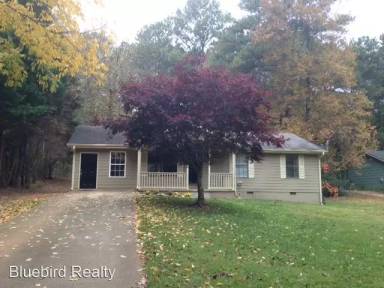 Main picture of 131 W James Cir