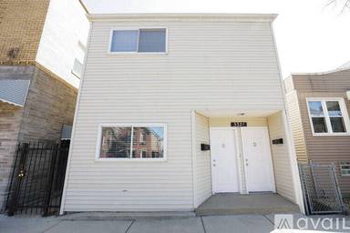 Main picture of 3321 S Lituanica Ave