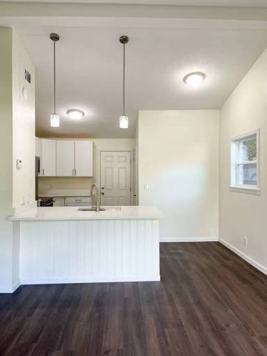 Main picture of 3703 Oakdale Ave